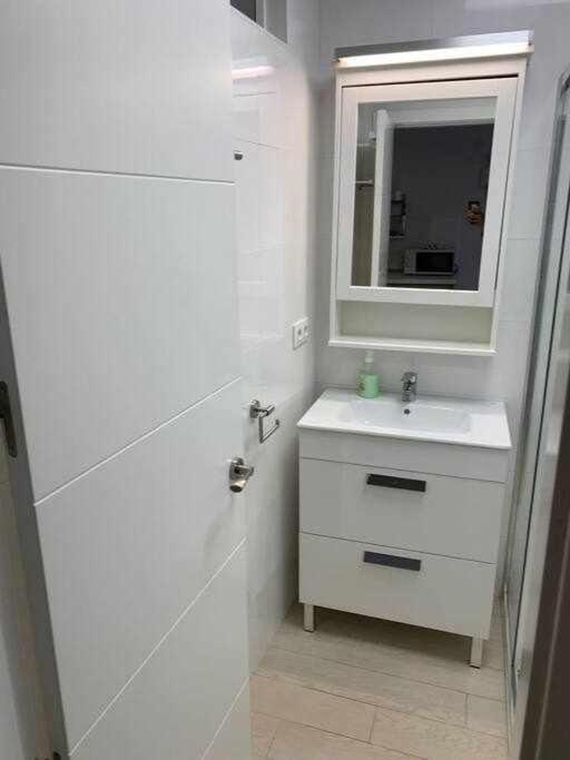 Appartamento Precioso Lugar En Barrio Sta Cruz Siviglia