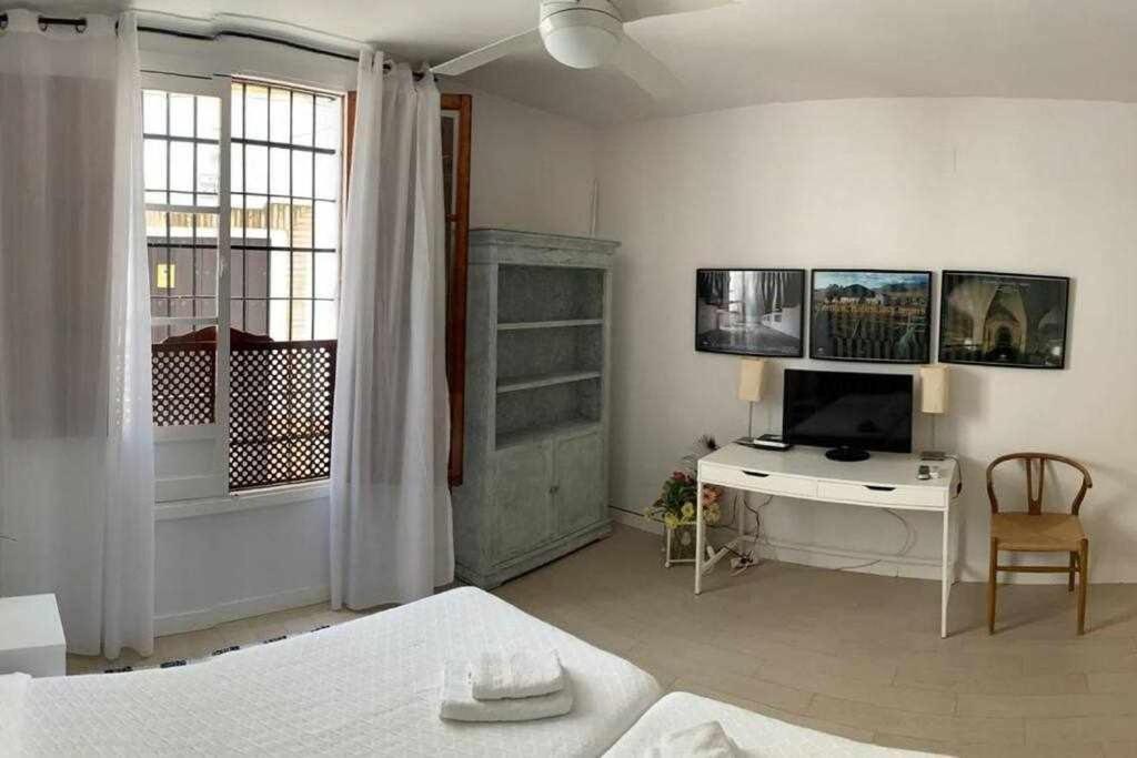 Precioso Lugar En Barrio Sta Cruz Siviglia